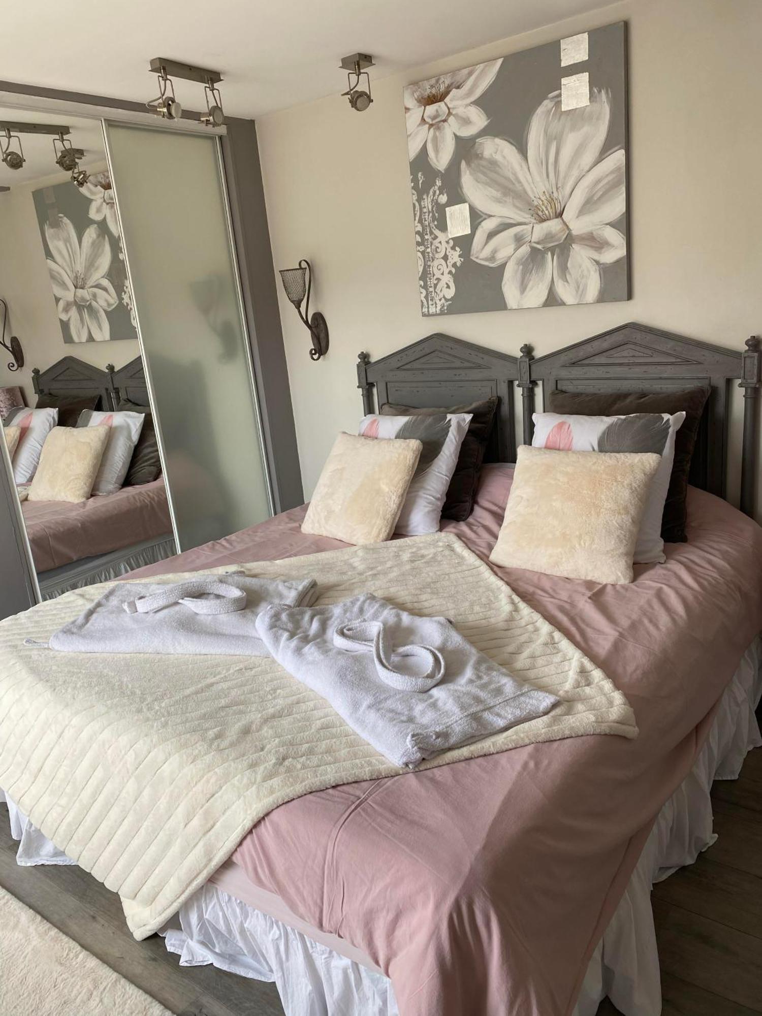 Maison Cosy Et Spa Zen Au Chemin Du Bonheur Hondschoote Exteriér fotografie